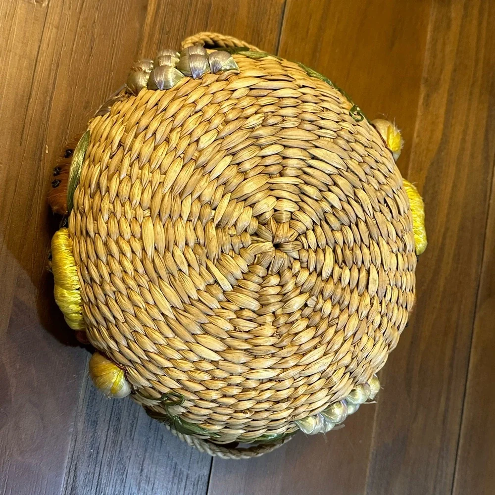 Straw Basket 3-D Vegetable Design Made In Philippines Round 10.5 Inches Wide‎
